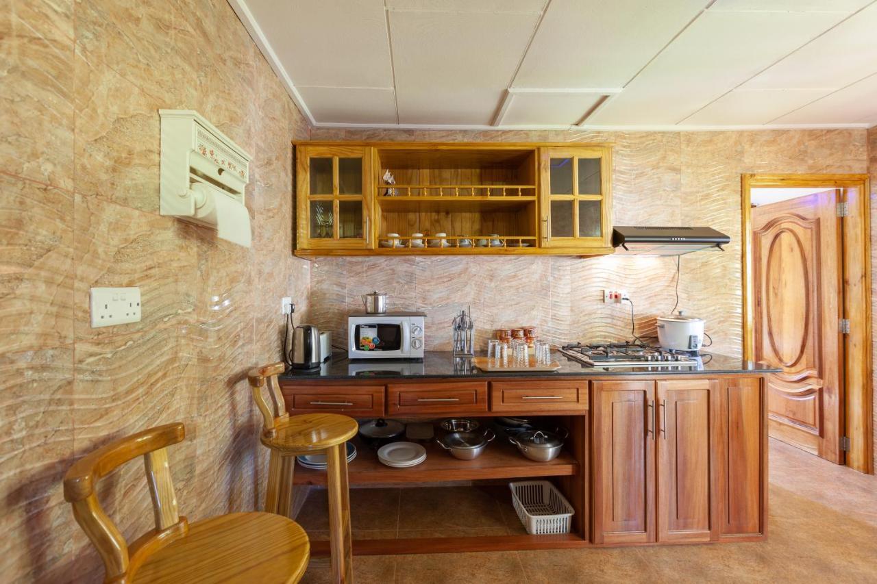 Dream Holiday Self Catering 라디게 외부 사진
