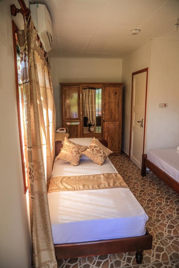 Dream Holiday Self Catering 라디게 외부 사진